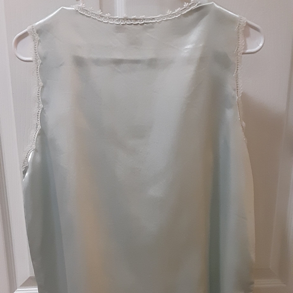 CHRISTIAN DIOR WOMAN'S SILKY MINT GREEN PAJAMA TOP - Picture 6 of 7